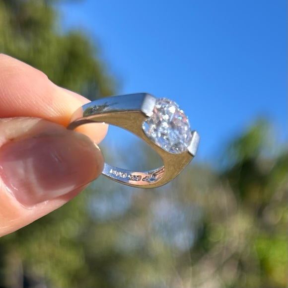 🌟3 ct CZ modern floating set ring, 925 silver band, size 7 - Picture 3 of 5